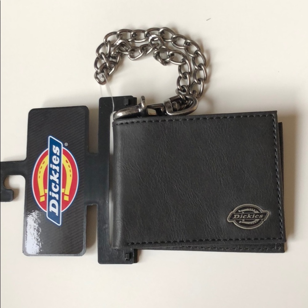Dickies wallet with chain